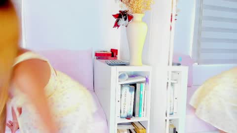 Rosana y Mia online show from March 29, 12:59 pm