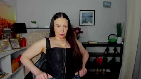 Jasmine online show from November 4, 6:29 am