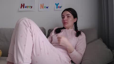 velvetmoon123 online show from February 12, 6:48 am