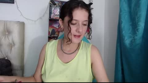 Snapshot of venusandfantashi_gh1 chatting on February 28, 4:21 am venusHelp me reach 100 like honey online show from February 28, 4:21 am