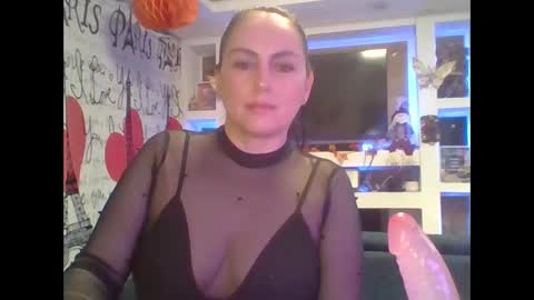 VENUSINA07 online show from October 22, 7:46 am