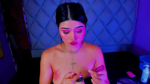 Venusowen  online show from September 15, 3:20 pm