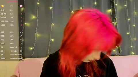 Erica online show from February 6, 9:29 pm