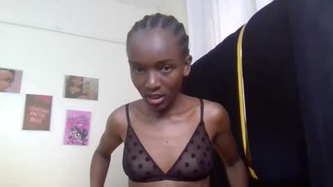 Snapshot of verah_vee chatting on September 27, 9:49 am verah online show from September 27, 9:49 am