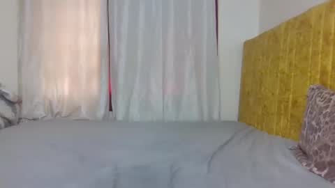 Snapshot of verah_vee chatting on September 22, 8:46 am verah online show from September 22, 8:46 am