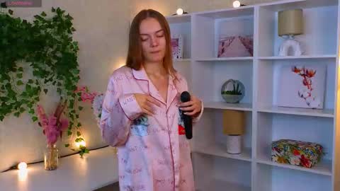 Olivia online show from September 22, 1:37 am