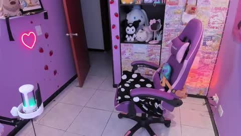     online show from October 1, 11:20 pm