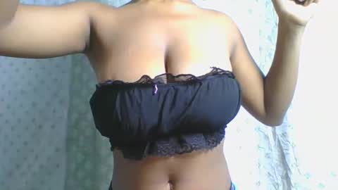 Snapshot of verolla31 chatting on September 9, 11:43 am verolla31 online show from September 9, 11:43 am