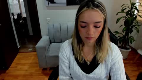 Catalina online show from February 6, 12:26 pm