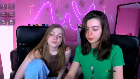 Ronni online show from May 14, 8:03 pm