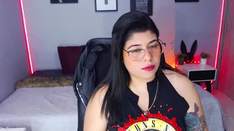 Miss Veronika online show from February 3, 2:24 pm