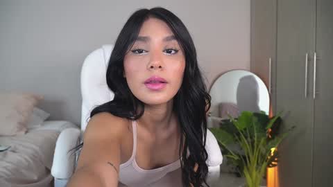  V A L  help me reach 100likes online show from December 29, 9:20 pm