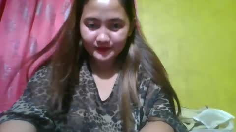 versatile_hottie_asian online show from July 28, 7:04 pm