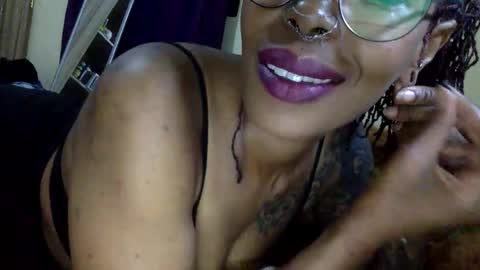 DarkBerryBliss online show from April 13, 10:10 pm