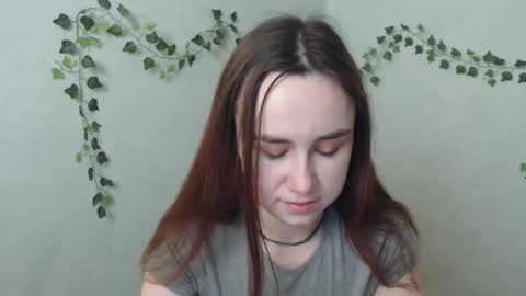 veryveryvery_shy online show from March 21, 7:46 am