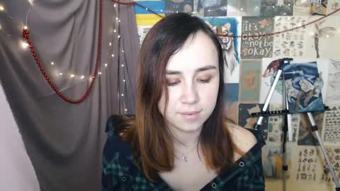 Snapshot of veryveryvery_shy chatting on December 30, 6:42 am veryveryvery_shy online show from December 30, 6:42 am