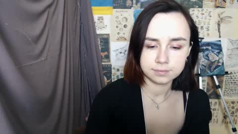 Snapshot of veryveryvery_shy chatting on January 26, 6:38 am veryveryvery_shy online show from January 26, 6:38 am