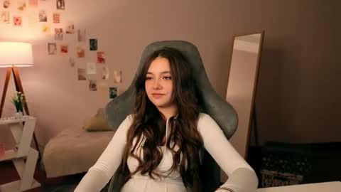 Rachel online show from November 22, 8:22 pm