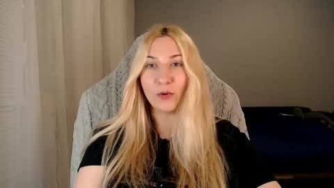 Amelia online show from October 22, 6:46 pm