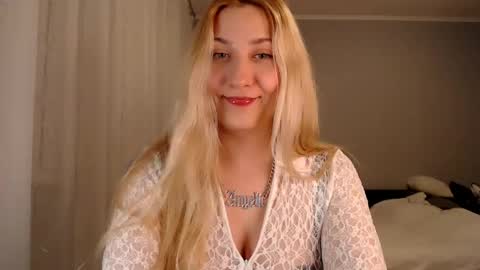 Snapshot of vibezgirl chatting on March 2, 7:30 pm Amelia online show from March 2, 7:30 pm