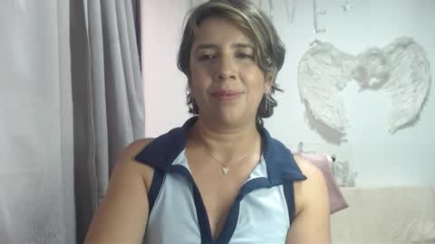 Hi guys   Im victoria  Be the one who can control me in PVT online show from September 25, 9:23 pm