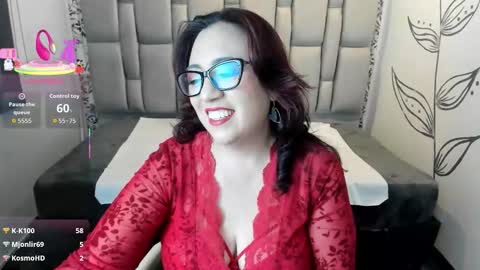  V I C T O R I A   online show from October 10, 12:32 pm