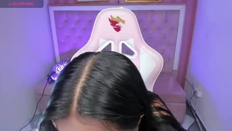 Snapshot of victoria_b_ chatting on September 8, 7:46 pm victoria_b_ online show from September 8, 7:46 pm