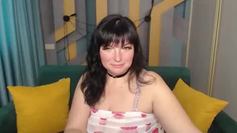 Victoria  booth online show from February 27, 1:11 pm