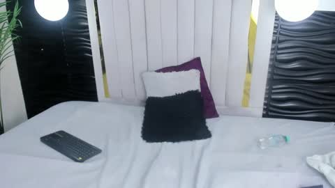 Snapshot of victoria_colemann chatting on February 6, 12:15 pm Victoria online show from February 6, 12:15 pm