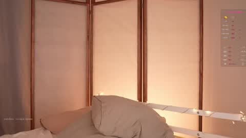       online show from November 4, 3:28 pm