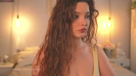       online show from October 10, 2:44 pm