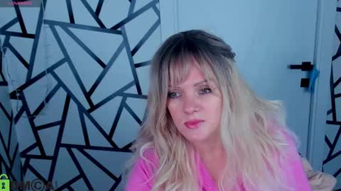 Victoria My schedule for the week 2 GMT 3am-9am TuWeThFrSa online show from March 20, 1:21 am