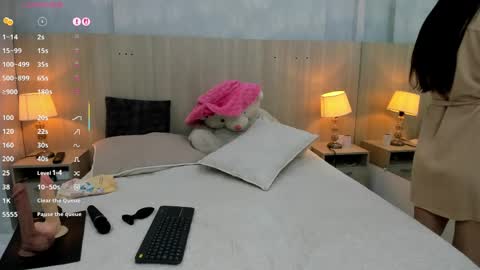 victoria_pachon online show from April 4, 7:02 pm