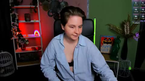 Snapshot of victoria_pretty_ chatting on October 11, 7:35 am Victoria online show from October 11, 7:35 am