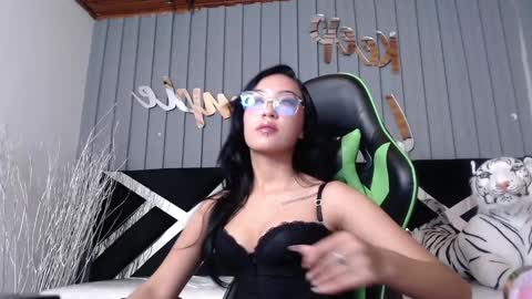 Snapshot of victoria_ricci_a chatting on January 13, 5:02 pm Victoria online show from January 13, 5:02 pm