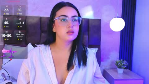 Victoria Andrade online show from April 10, 12:44 pm