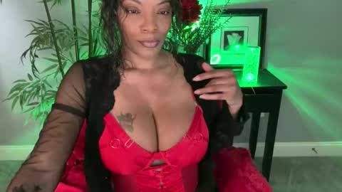 Victoria online show from November 25, 3:36 pm