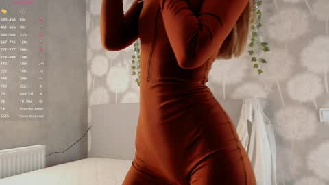 victoriahouston online show from April 8, 6:59 am