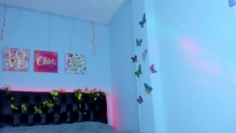 Victoria Larson - Independient Model online show from November 6, 10:26 pm