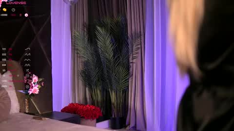 Snapshot of victoriamorrone chatting on March 4, 4:27 am Diddy online show from March 4, 4:27 am