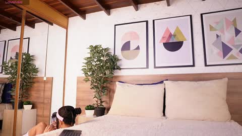 Victoria Shelby  online show from April 9, 11:37 am