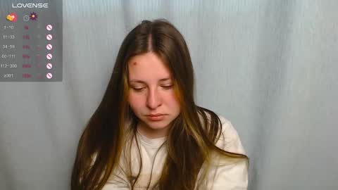 Snapshot of victoriassecrets_ chatting on September 23, 7:06 am victoriassecrets_ online show from September 23, 7:06 am