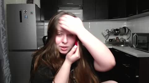 Snapshot of victoriassecrets_ chatting on December 6, 12:38 pm victoriassecrets_ online show from December 6, 12:38 pm