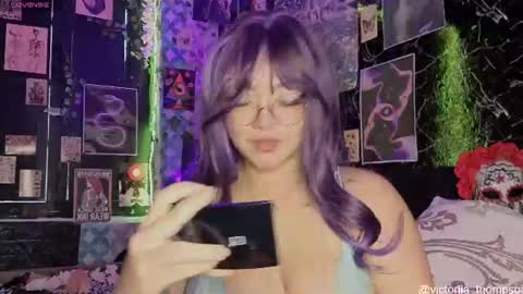 victoriia_thompson online show from July 25, 9:00 pm