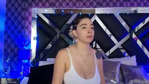 victtoria lee online show from June 1, 7:04 pm