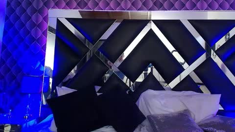 victtoria lee online show from November 15, 7:04 pm