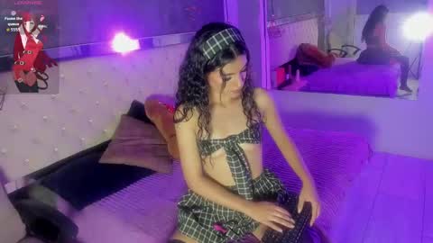 Violet online show from October 20, 1:47 pm