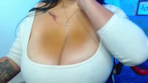 viioleta online show from October 11, 1:25 pm