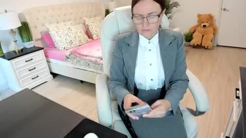Snapshot of vika7333 chatting on October 19, 1:46 pm Ukrainian-woman online show from October 19, 1:46 pm
