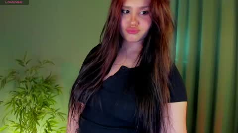 Vikki online show from April 23, 12:29 pm